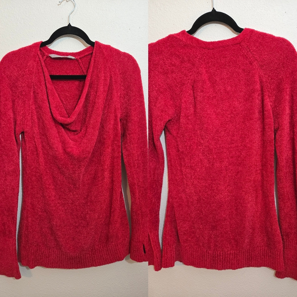 Athleta Ultra Soft Cowlneck Sweater Thumb Holes Red Small